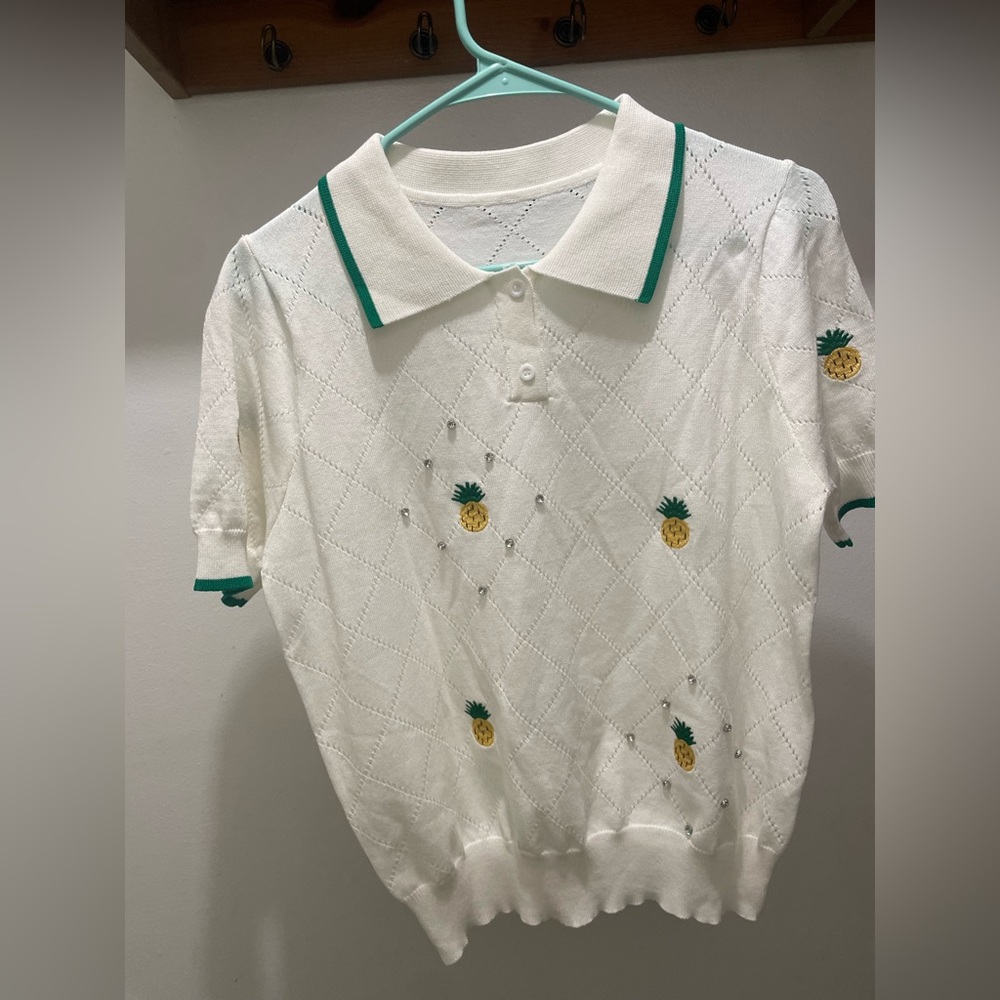 Pineapple Embroidered Women's Polo Sweater - White & Green